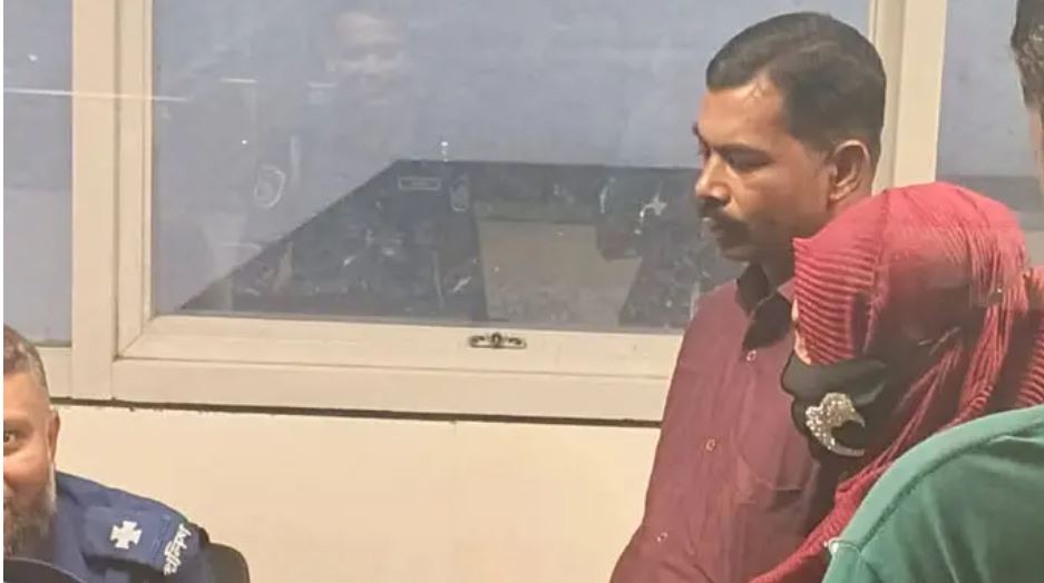 মেট্রোরেলে ৮ কেজি গাঁজাসহ নারী-পুরুষ আটক