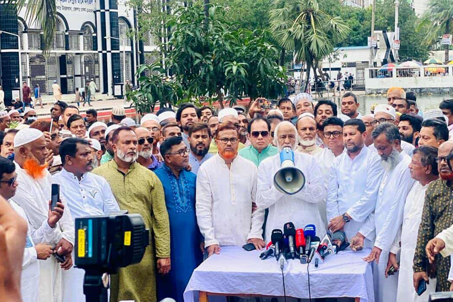 প্রকৃতির সঙ্গে মিলেমিশে আমরা বসবাস করব : মঈন খান