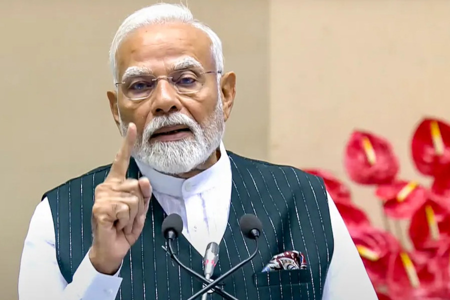 এটা নতুন ভারত, কাউকে ভয় পায় না: মোদি