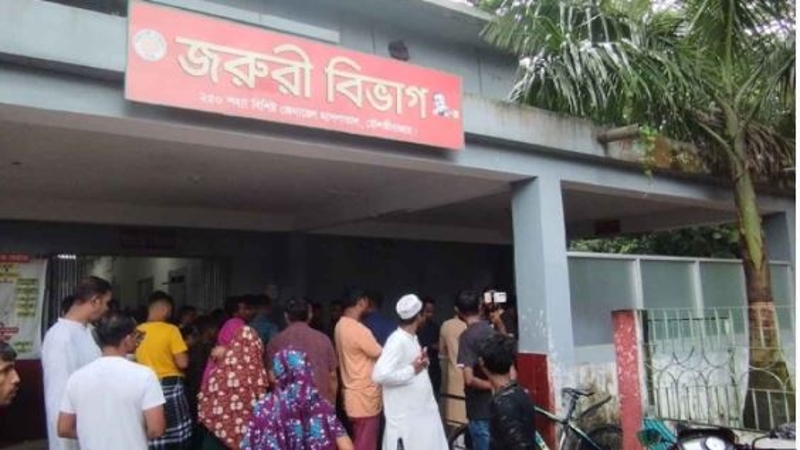 সেপটিক ট্যাংকের বিষক্রিয়ায় ৪ তরুণের মৃত্যু