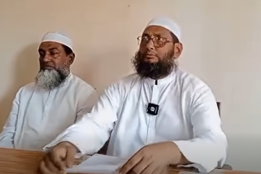 বর্ষবরণ অনুষ্ঠানে এমপিকে বাধা, ধাক্কাধাক্কি