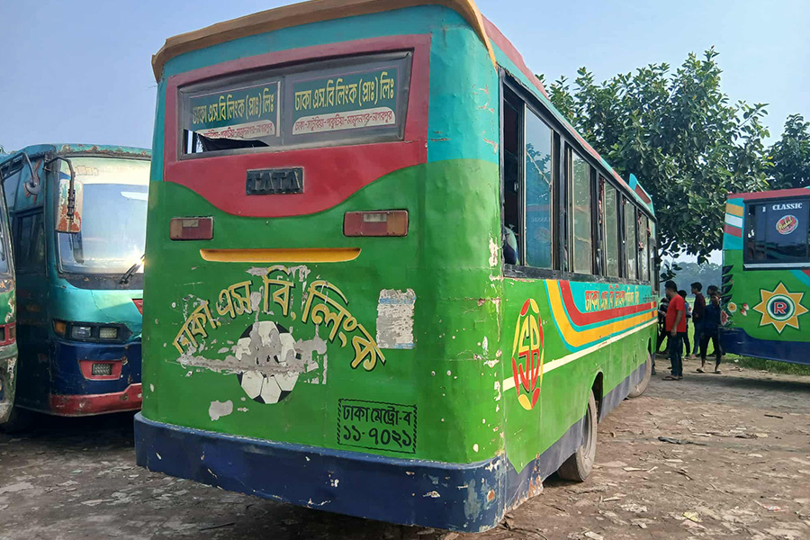 নাগরপুরে বাস চাপায় এক ব্যবসায়ীর মৃত্যু