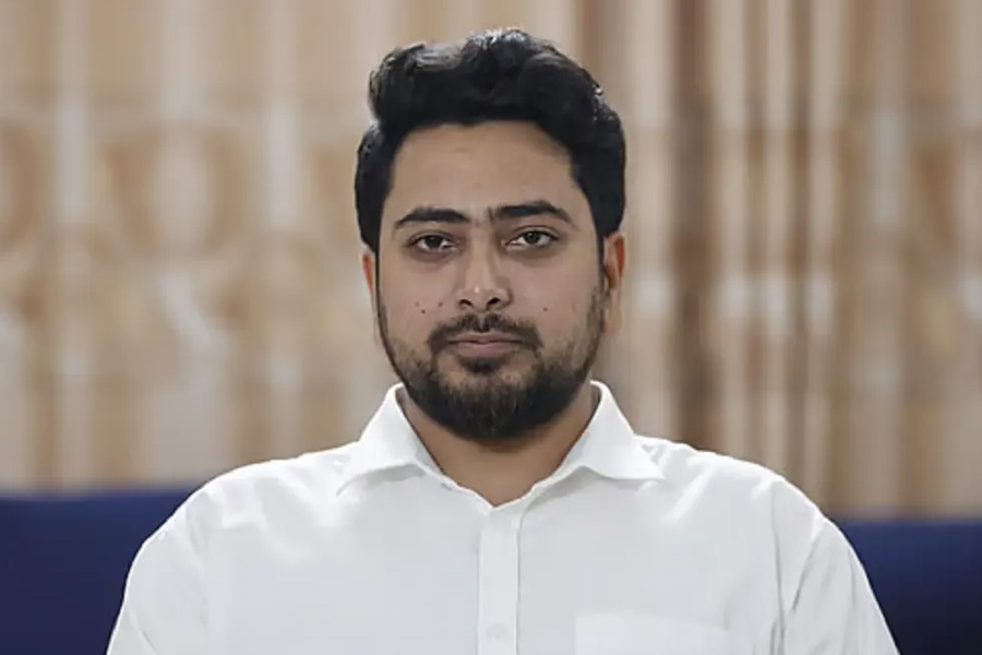 মালয়েশিয়া সফরে যাচ্ছেন নাহিদ ইসলাম