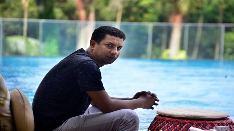 তারিখটা বদলায়নি, কিন্তু সকালটা আগের মতো নেই !