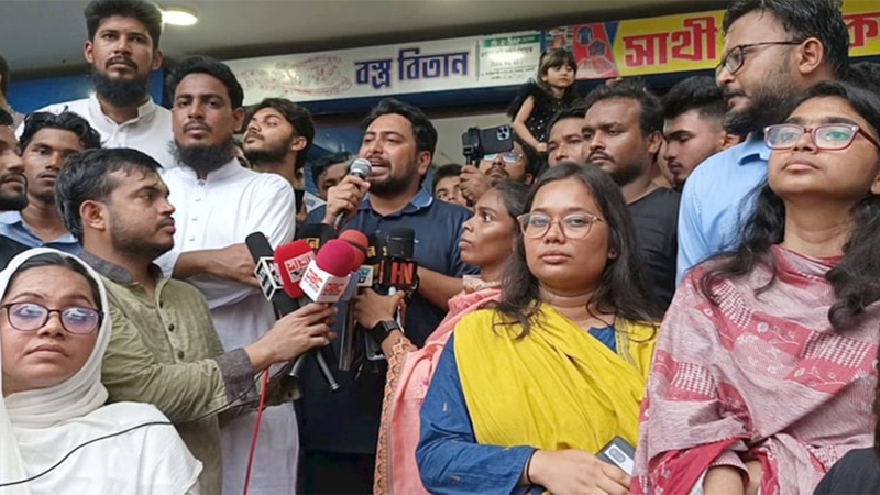 বাংলাদেশে নতুন করে ভয়ের সংস্কৃতি তৈরি করা হচ্ছে : নাহিদ ইসলাম