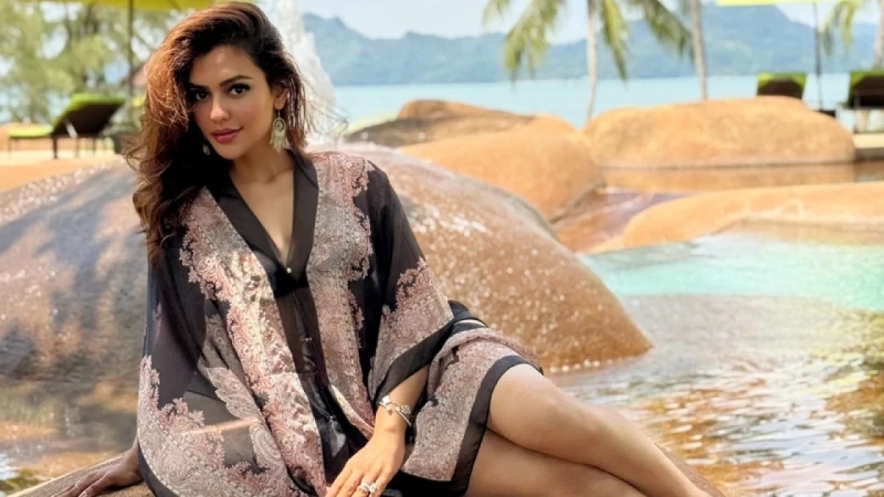 সত্য কখনো হার মানে না: নুসরাত ফারিয়া