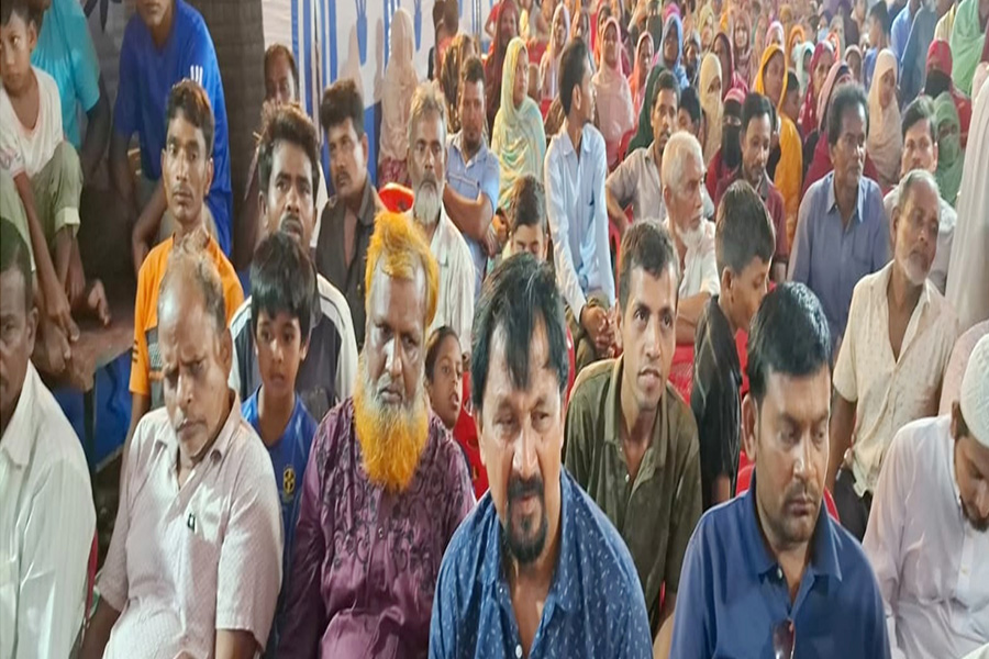 সৈয়দপুরে দোকানে হামলাকারীদের শাস্তির দাবিতে গণসমাবেশ