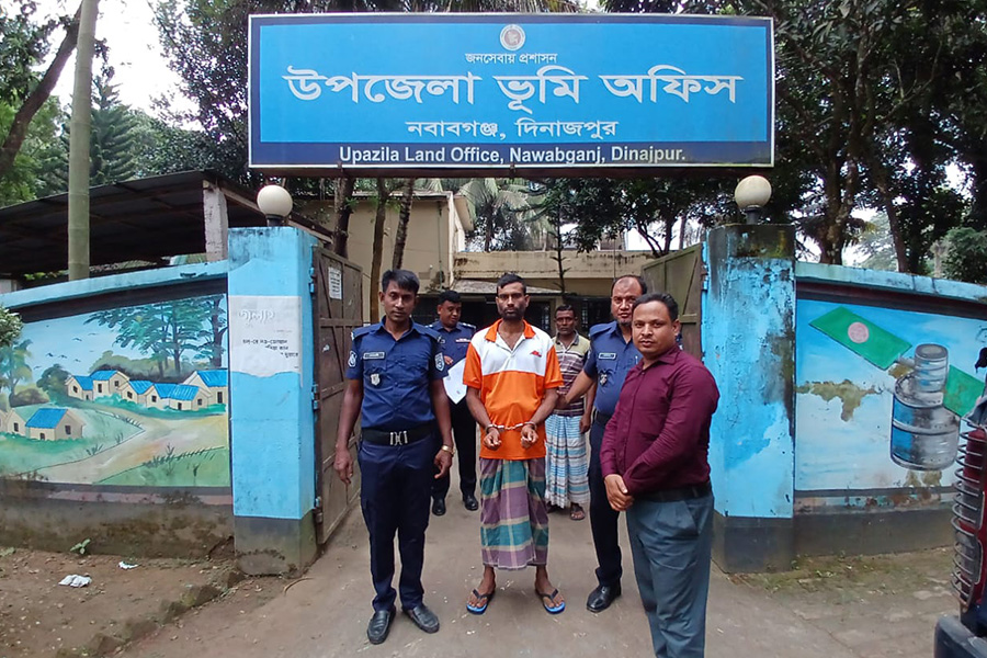 নবাবগঞ্জে মাদক সেবনের দায়ে যুবককে ৬ মাসের কারাদণ্ড