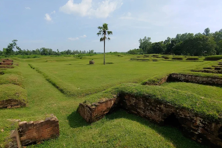 নবাবগঞ্জের ঐতিহ্যবাহী সীতাকোট বৌদ্ধবিহার হতে পারে পর্যটনকেন্দ্র