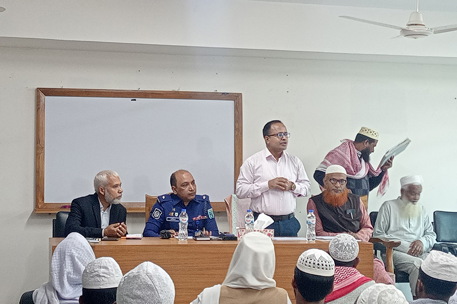 নবাবগঞ্জে গণশিক্ষার শিক্ষকগনের নিয়োগ পরিক্ষা অনুষ্ঠিত