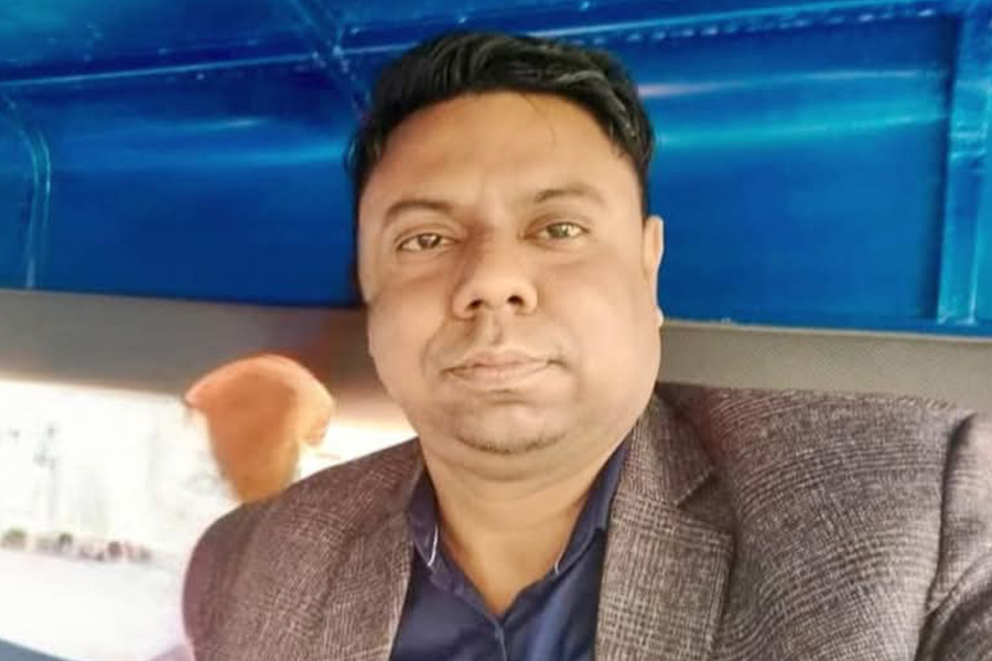 লোহাগড়ায় বসত ঘর থেকে গলিত মরদেহ উদ্ধার