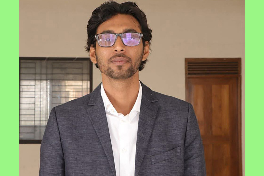 আবেদনের যোগ্যতাই নেই, অথচ ১০ বছর ধরে বিশ্ববিদ্যালয়ের শিক্ষক !