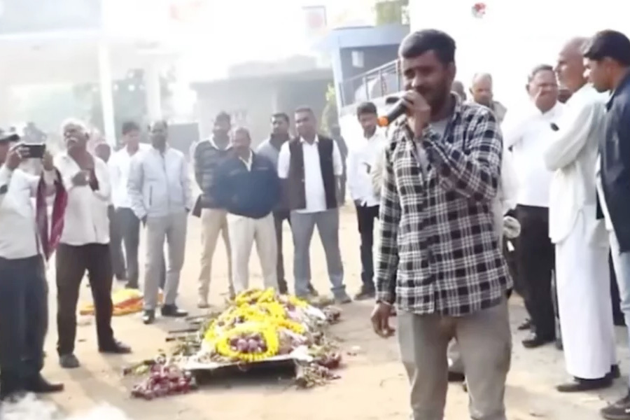 বাংলাদেশে বাজার হারিয়ে ভারতে পেঁয়াজের ‘শেষকৃত্য’