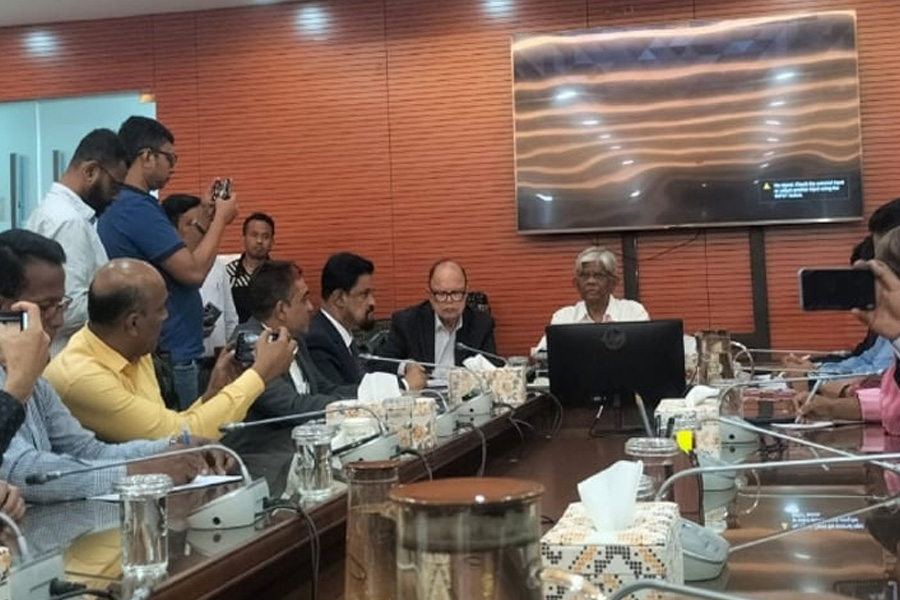 পে-কমিশনের সিদ্ধান্ত আগামী সরকার নেবে: অর্থ উপদেষ্টা