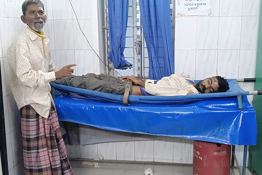 চাটমোহরে ট্রেনের ধাক্কায় প্রাণ গেল যুবকের