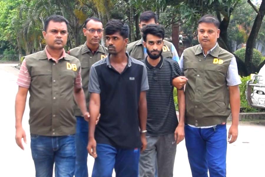 সন্তানের সামনে বাবাকে গুলি করে হত্যায় মামলা, গ্রেপ্তার ৩