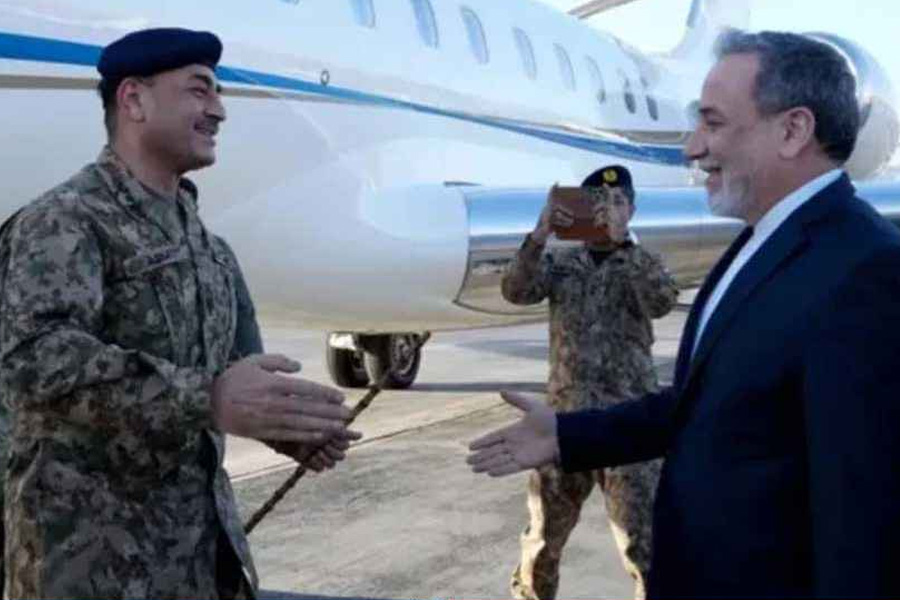 ‘যুক্তরাষ্ট্রের বার্তা নিয়ে’ ইরানে পাকিস্তানি সেনাপ্রধান