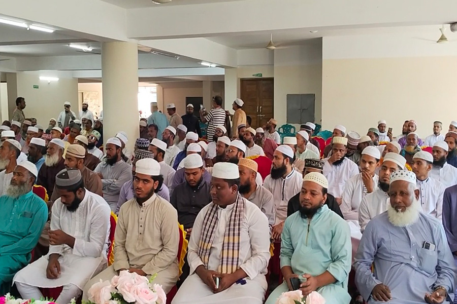 পাংশায় ইমামদের সাথে বিএনপি'র মনোনয়ন প্রত্যাশীর মতবিনিময়