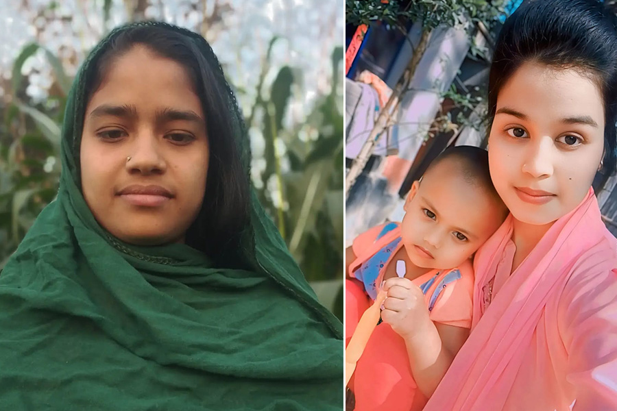 গভীর সম্পর্কের জেরে ঘর ছেড়েছেন দুই বিবাহিতা নারী