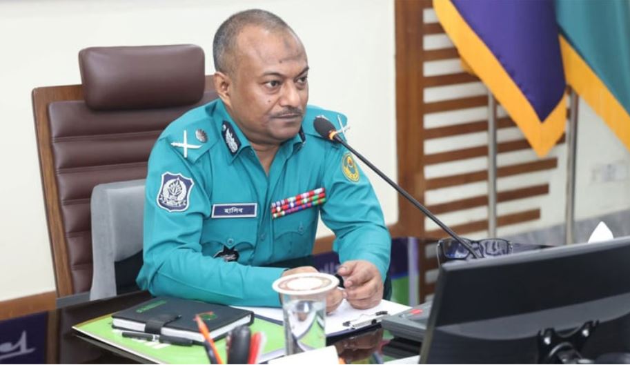 অস্ত্রধারী সন্ত্রাসীদের এসএমজি দিয়ে ব্রাশফায়ারের নির্দেশ