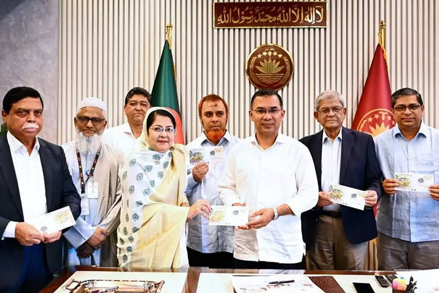জাতীয় পল্লী উন্নয়ন দিবস উপলক্ষে স্মারক ডাকটিকিট প্রকাশ করলেন প্রধানমন্ত্রী
