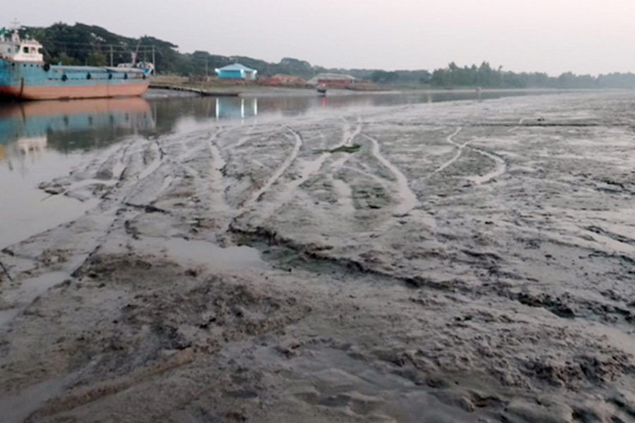 রাঙ্গাবালীর দাড়ছিঁড়া নদীতে নাব্যতা সংকট