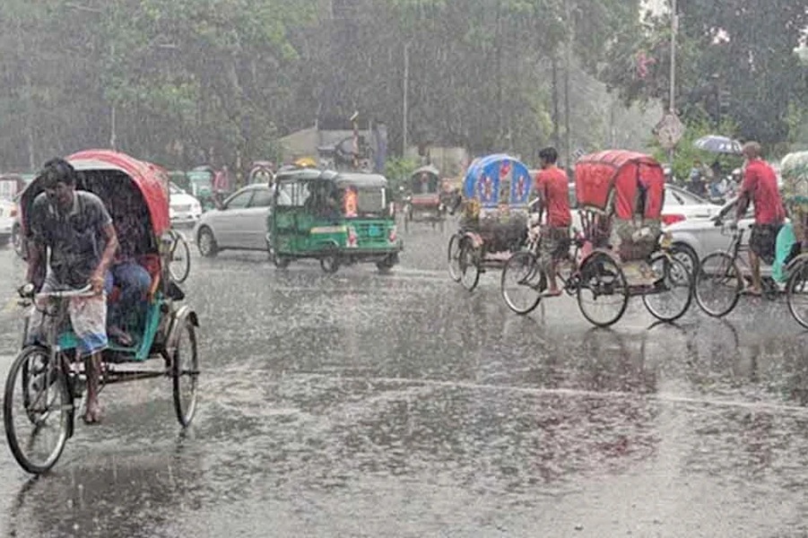ভ্যাপসা গরমের পর স্বস্তির বৃষ্টি