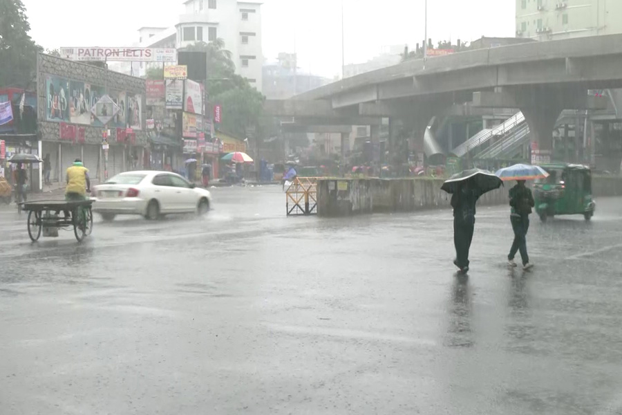 সকাল ৯টার মধ্যে যেসব জেলায় ৬০ কিমি বেগে ঝড় হতে পারে