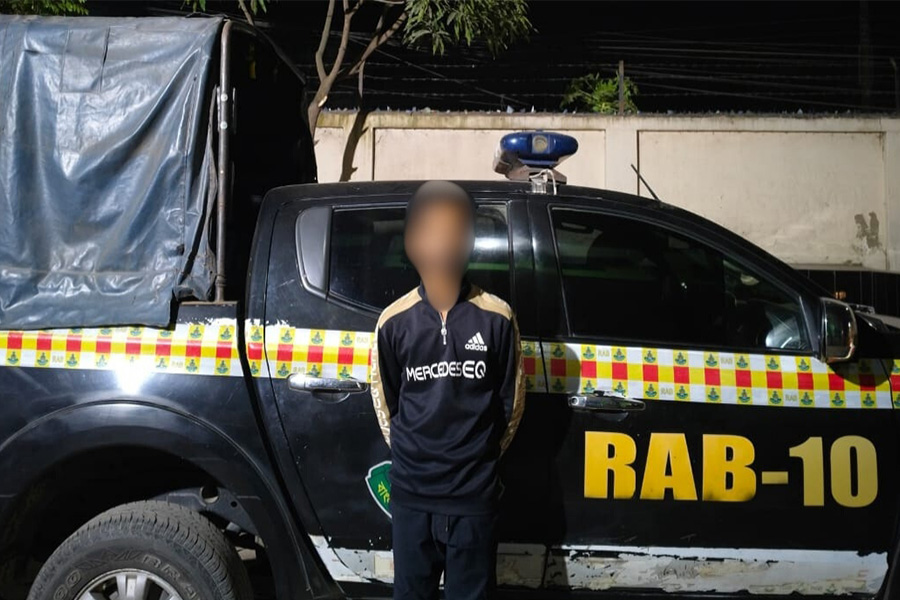 রাজবাড়ীতে আন্তঃজেলা মোবাইল চোরচক্রের সদস্য গ্রেপ্তার