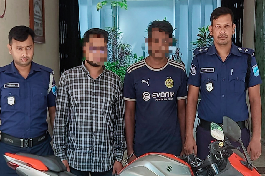 রাজবাড়ীতে মোটরসাইকেলসহ চোর চক্রের দুই সদস্য গ্রেপ্তার