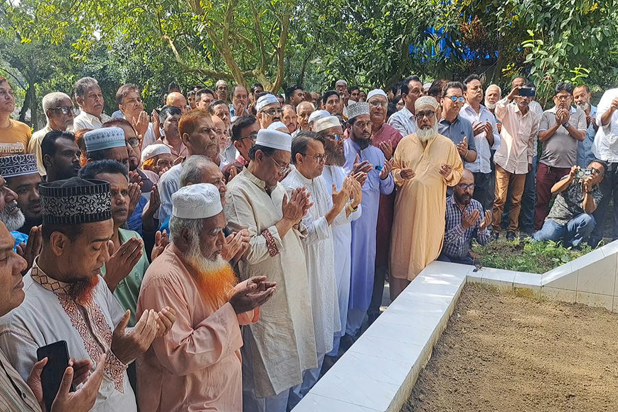 রাজবাড়ী-১ আসনে নির্বাচনী প্রচার শুরু করলেন খৈয়ম