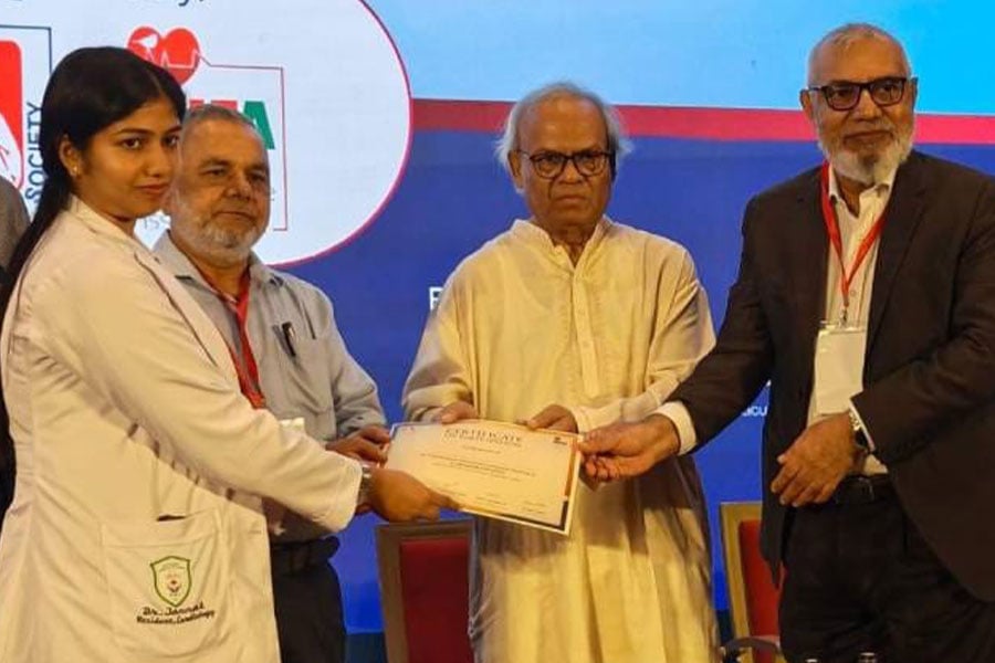 রাজনৈতিক বিবেচনায় কাউকে ফেলা রাখা মানবতার ওপর আঘাত: রিজভী