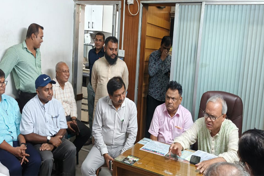 দেশ-বিদেশী ষড়যন্ত্র তীব্রভাবে ক্রিয়াশীল হচ্ছে : রিজভী