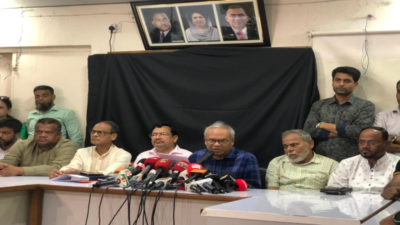 কারখানা বন্ধ করে শ্রমিক ছাঁটাই ঠিক হয়নি: রিজভী