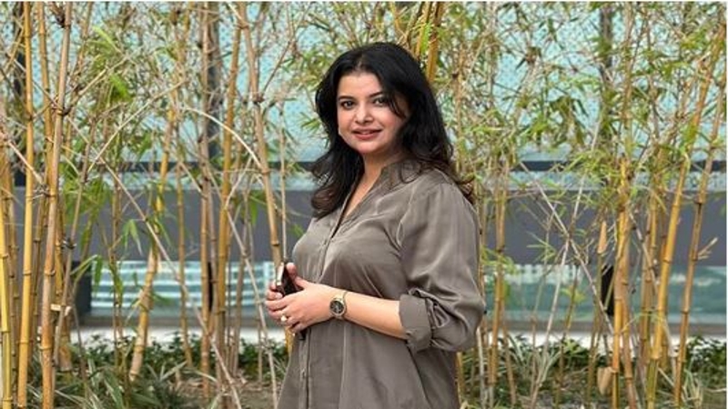রাজনীতিতে জড়িত হওয়ার পরিকল্পনা নেই: শবনম ফারিয়া