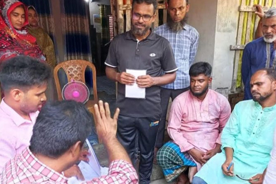 সাতক্ষীরার নির্বাহী ম্যাজিস্ট্রেট এর হস্তক্ষেপে বাল্যবিবাহ বন্ধ