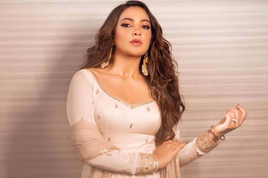 দুবাইয়ের ভয়াবহ অভিজ্ঞতার কথা জানালেন শুভশ্রী