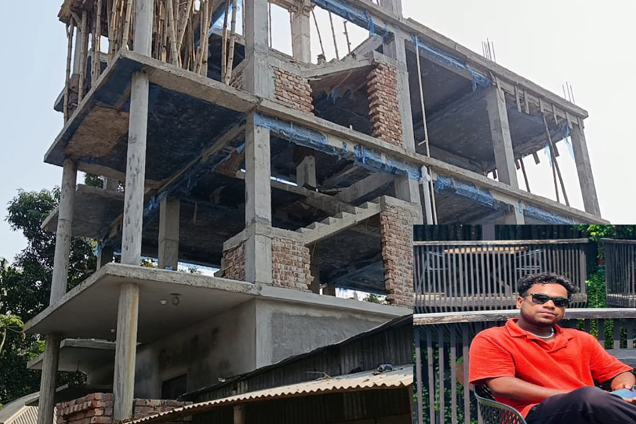 এলাকাবাসীর মনে একটাই প্রশ্ন, এত টাকার উৎস কোথায়!