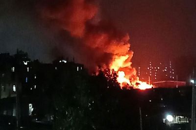 কালশী বস্তিতে আগুন, নিয়ন্ত্রণে ফায়ার সার্ভিসের ১৩ ইউনিট