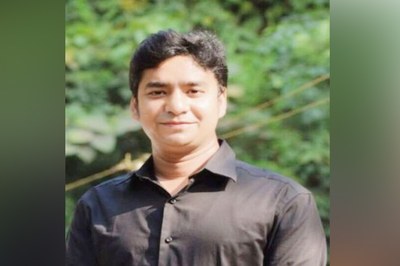 ভোট দিয়ে শহিদদের স্বপ্ন বাস্তবায়ন করুন