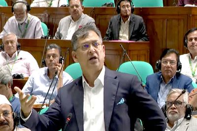 গুজব ও মানহানিকর কনটেন্টে কড়াকড়ি, বদলাচ্ছে সাইবার আইন