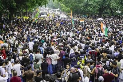 ভারতজুড়ে বিক্ষোভ শুক্রবার, বিশেষ নিরাপত্তা বাহিনী মোতায়েন