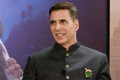 ‘কালকে অবসর নেব’, মজার মন্তব্য অক্ষয়ের