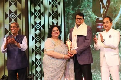 আজীবন সম্মাননায় আলমগীর, সেরা নিশো-তমা