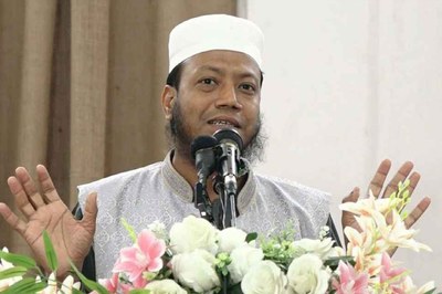 তিনদিনে ৫০ কোটি টাকার অফার পেয়েছি : আমির হামজা