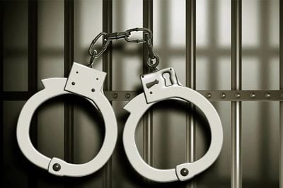 ডিএমপির পৃথক বিশেষ অভিযানে গ্রেপ্তার ৪২