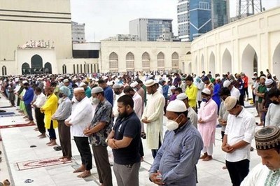 ঈদের জামাত কখন কোথায়