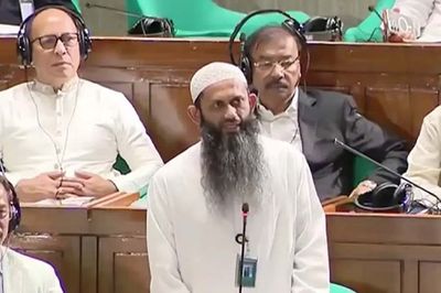 জান্নাতের টিকেট বিলাইয়া কেমনে ধর্ষণ করলা?
