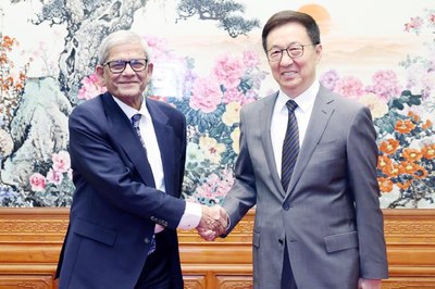 চীনের সঙ্গে সম্পর্ক নতুন উচ্চতায় নিতে চায় ঢাকা