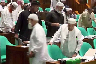 সংসদ থেকে বিরোধী দলের ফের ওয়াকআউট